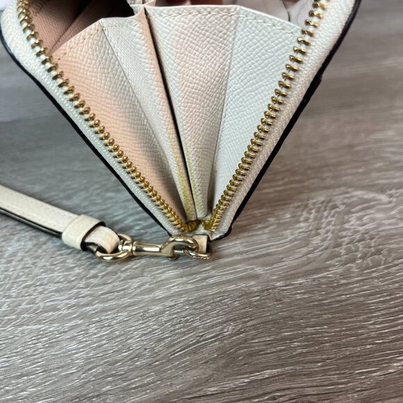 COACH Round Zip Wallet Leather F76517  Accordion Zip Around Wallet - Picture 8 of 9